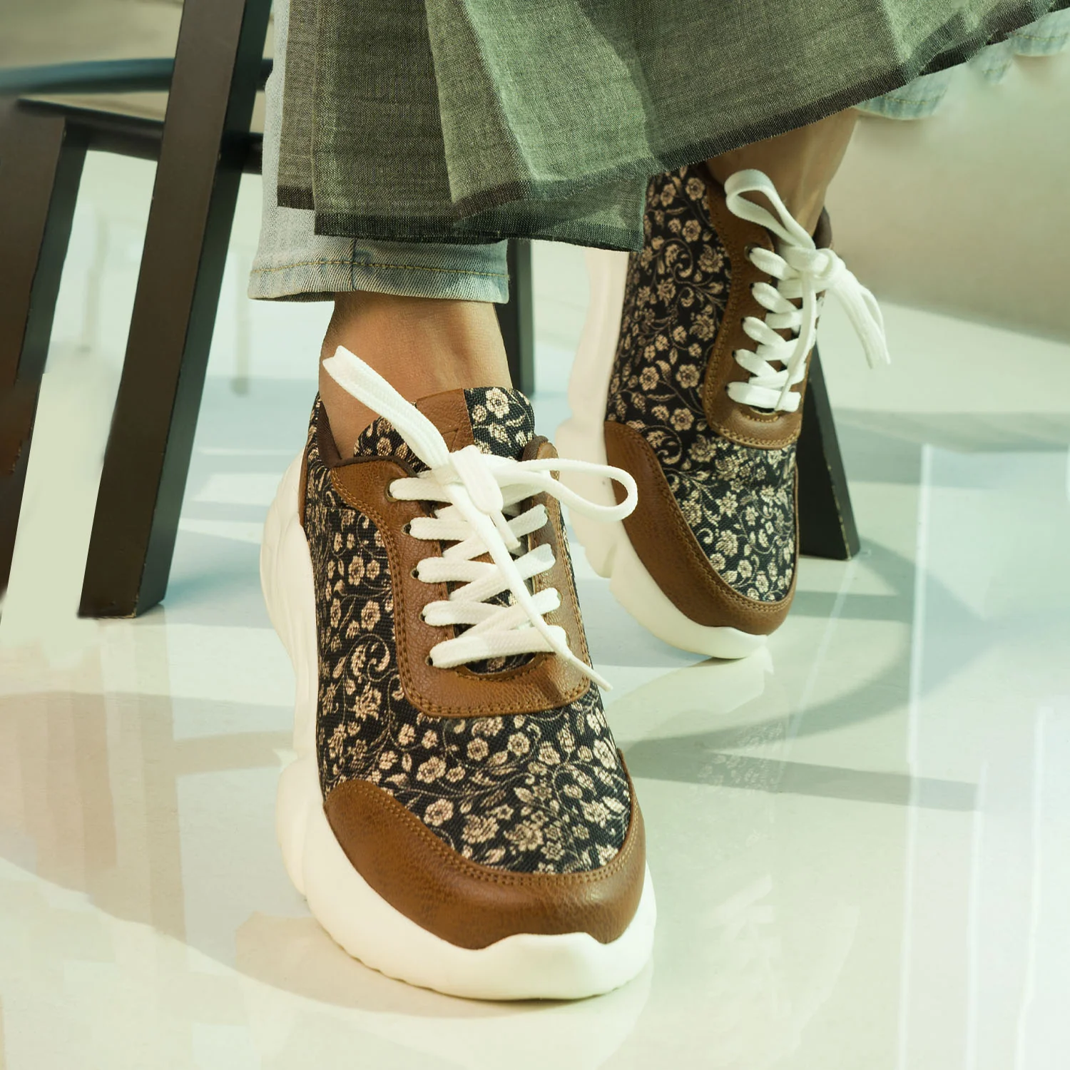 Sanjan Jaali Casual Sneaker - Image 5