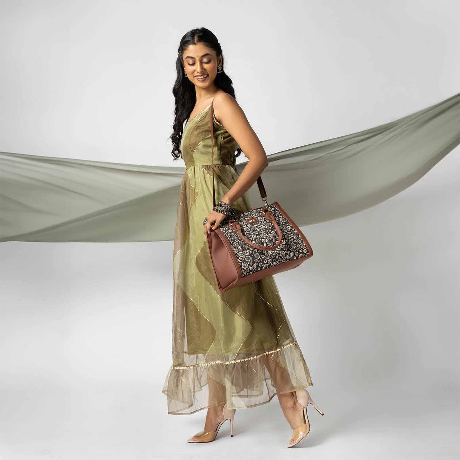 FloMotif Classic Handbag - Image 2