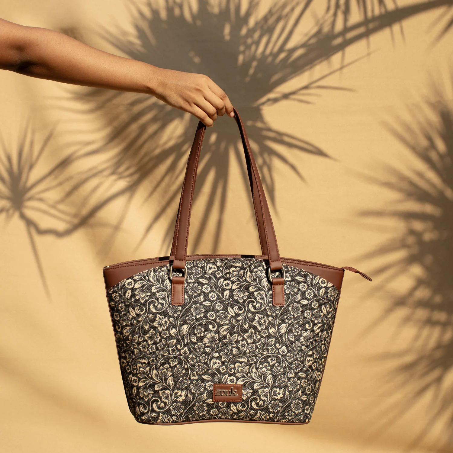 FloMotif Classic Travel Tote - Image 2