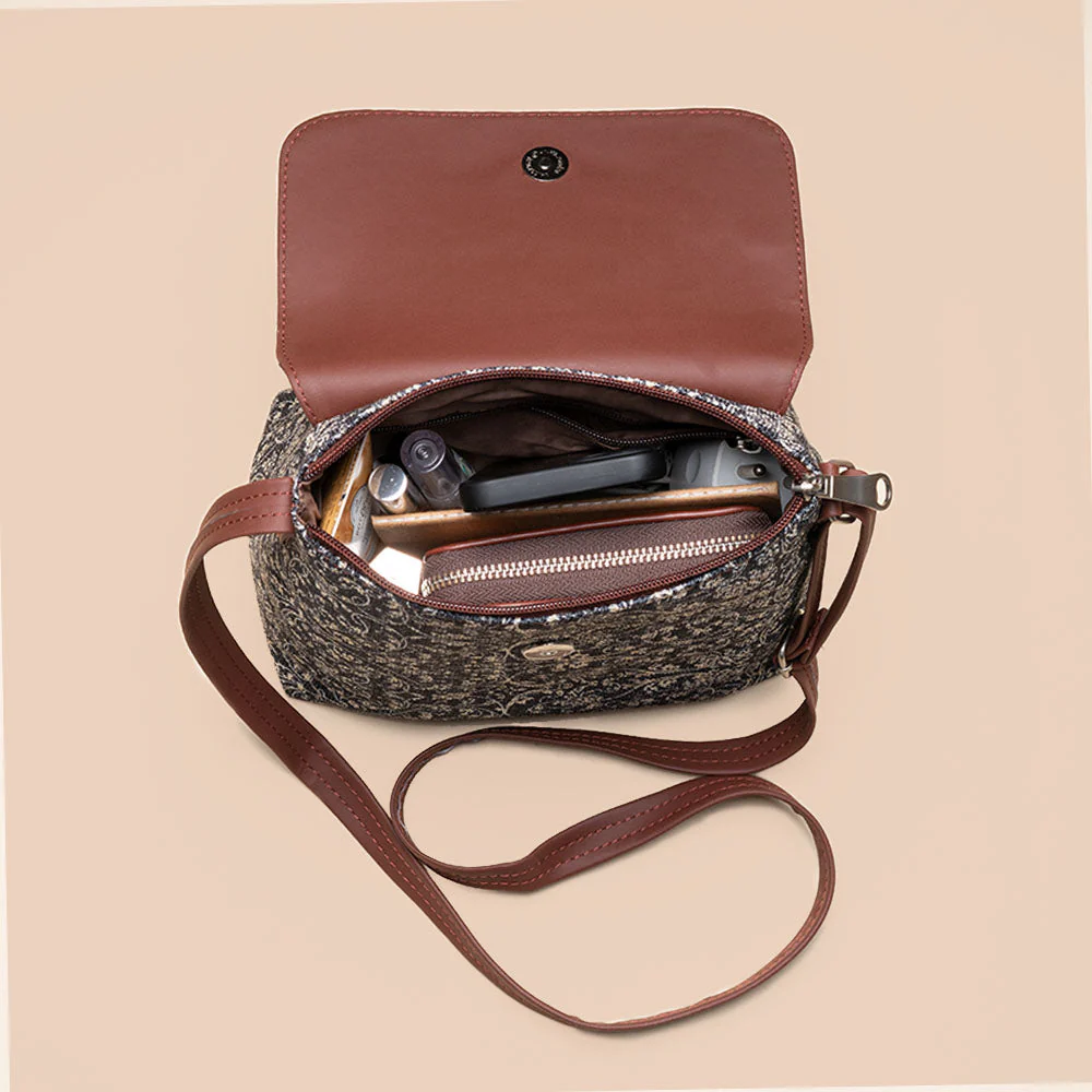 FloMotif Flap Sling Bag - Image 6