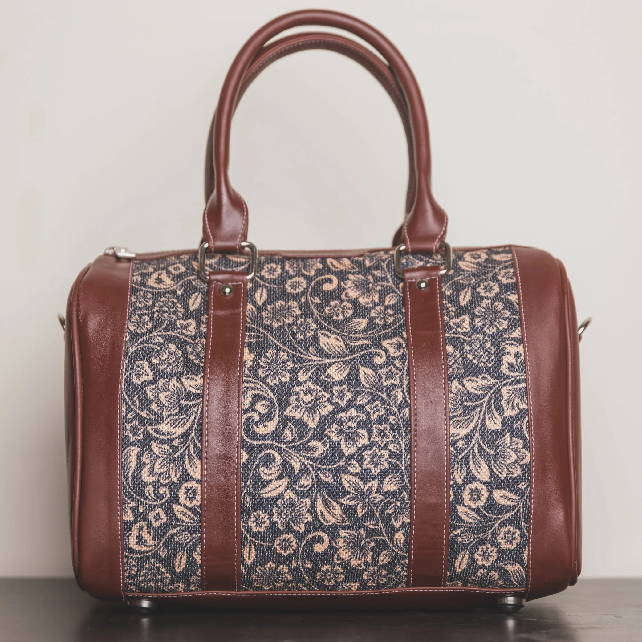 FloMotif Handbag - Image 5