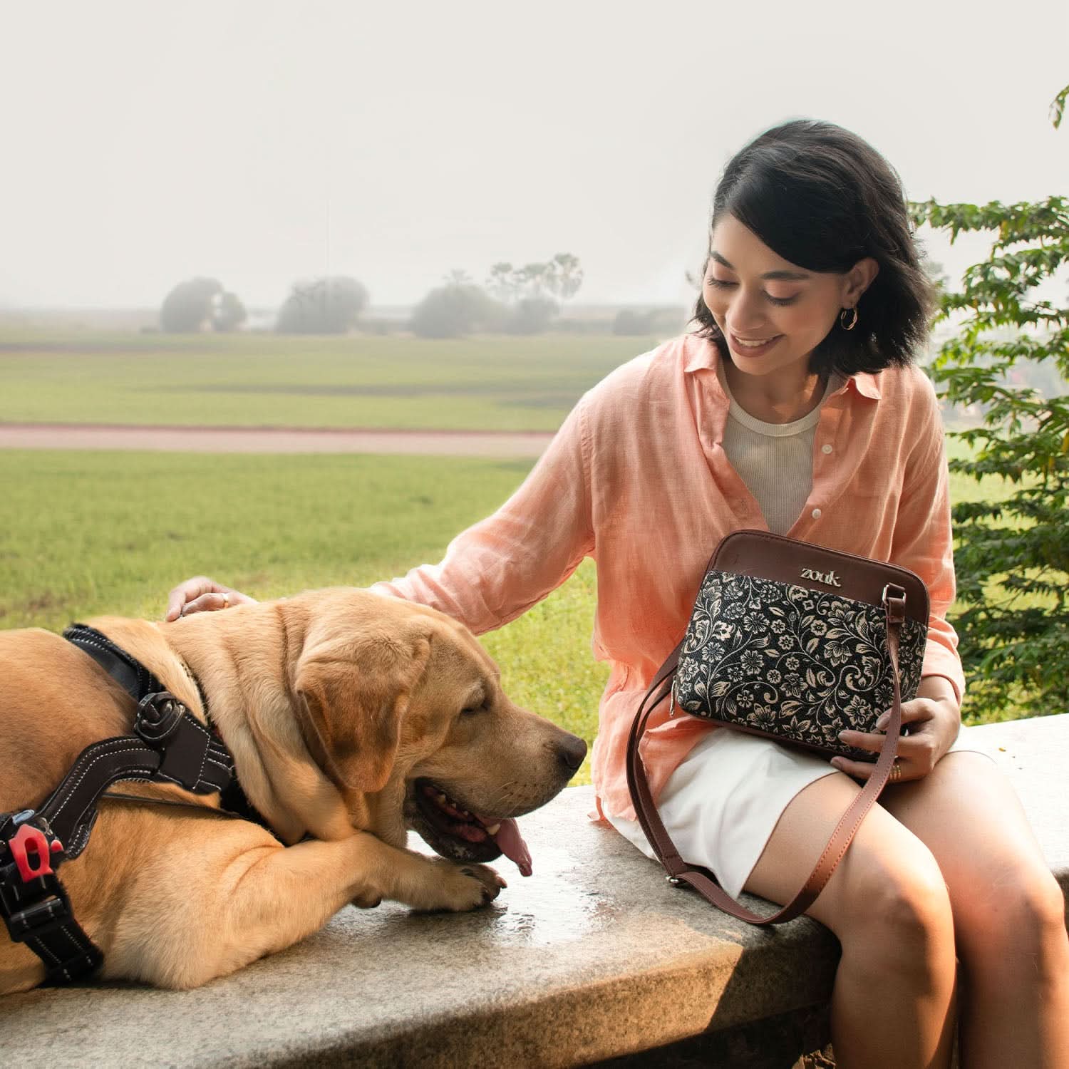 FloMotif OOO Sling Bag - Image 10