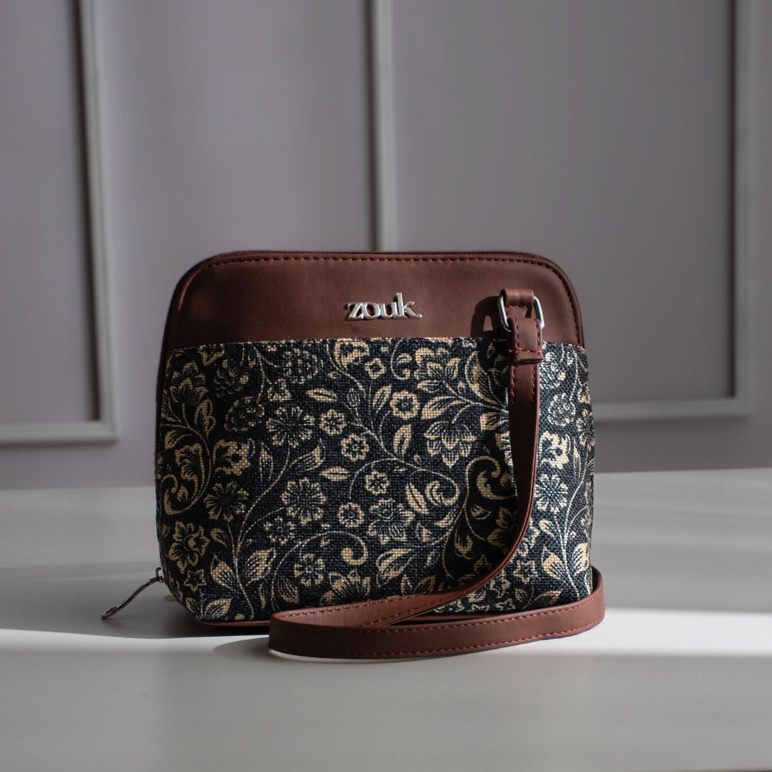 FloMotif OOO Sling Bag - Image 2