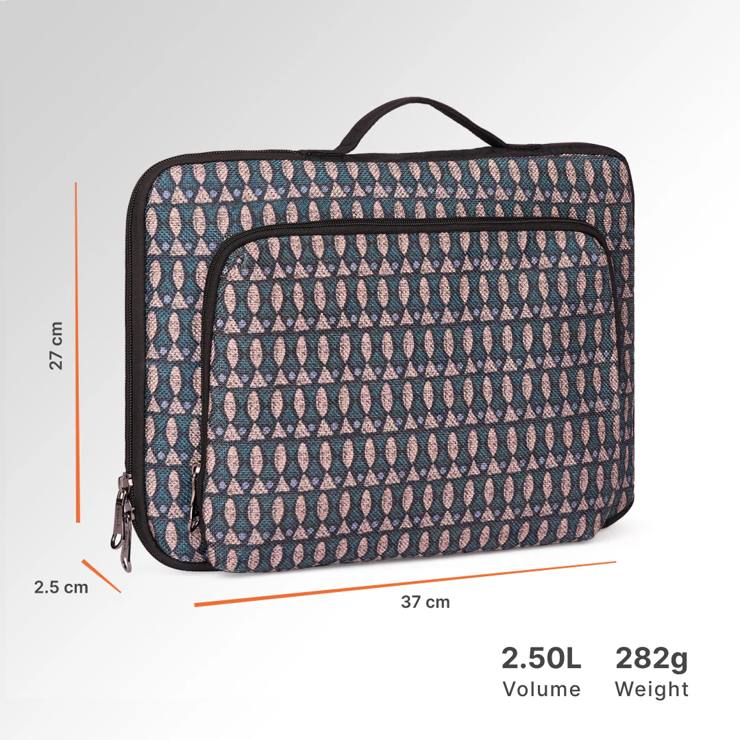 Gangtok Epoch Signature Laptop Sleeve - 15.6inch (Black) - Image 4