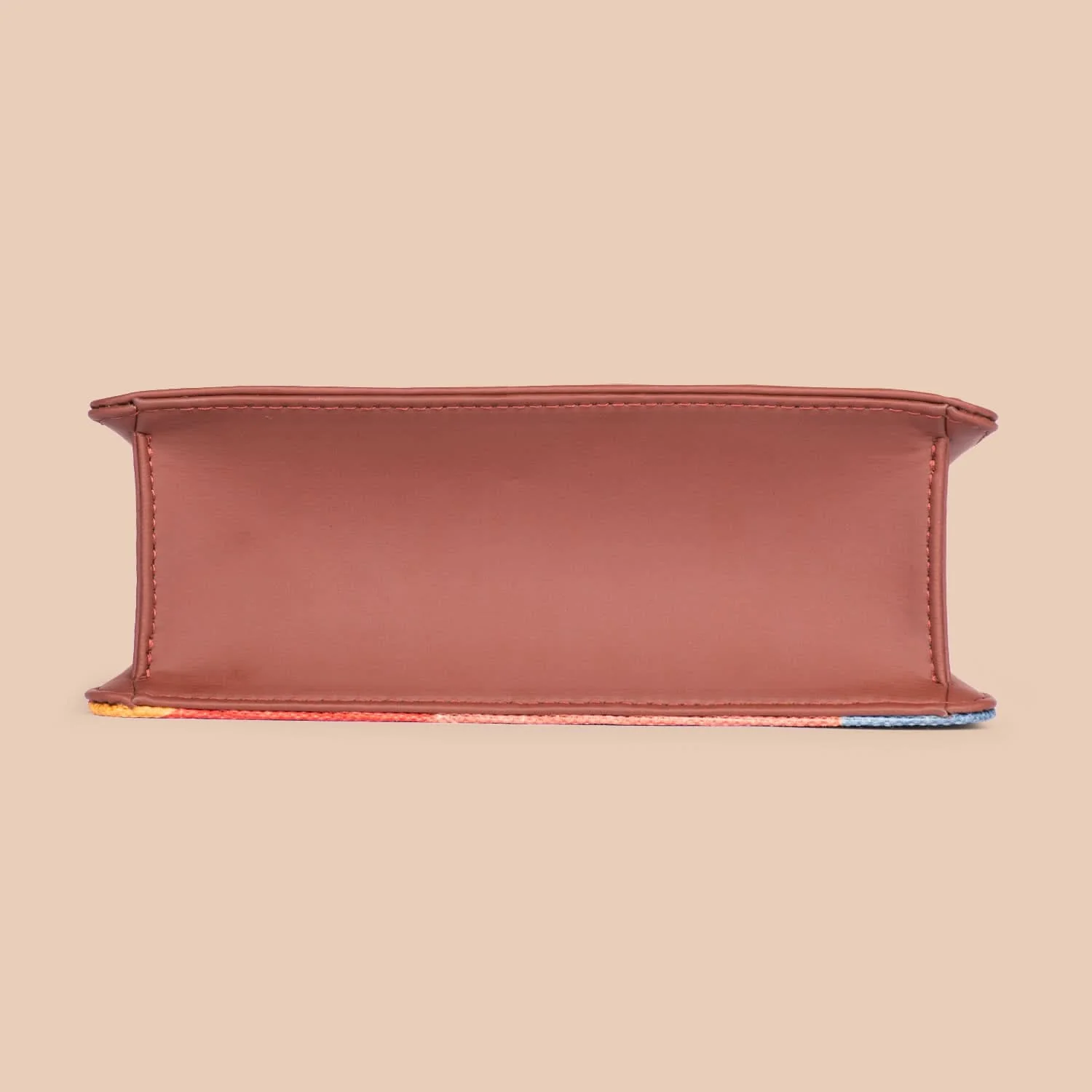 GeoOptics Beyond Basic Sling Bag - Image 9