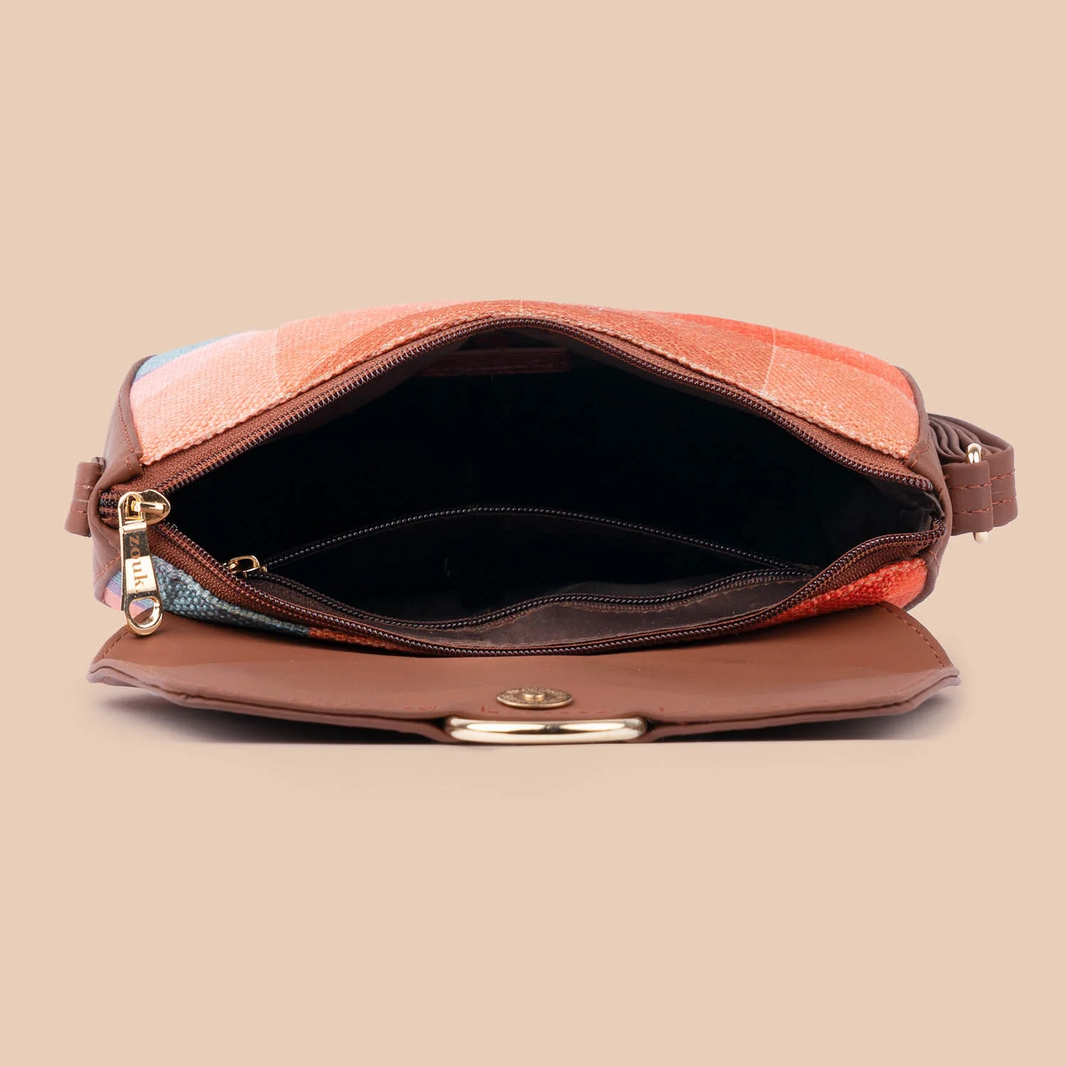 GeoOptics Classic Sling Bag - Image 8