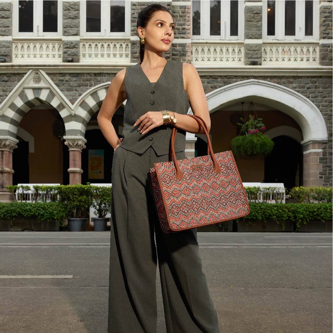 Gwalior Weaves Book Tote - Image 12