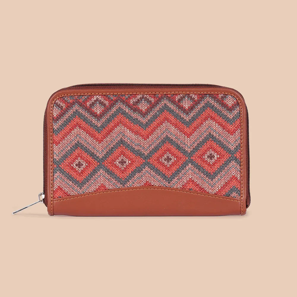 Gwalior Weaves Chain Wallet - Image 3