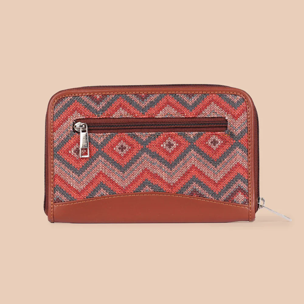 Gwalior Weaves Chain Wallet - Image 4