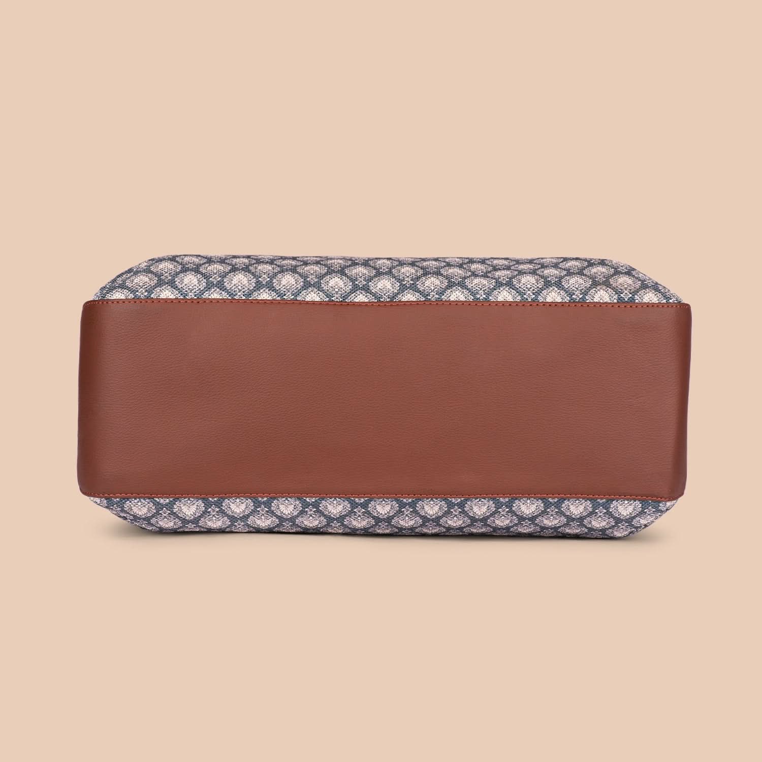 Hampi Sculpt Getaway Handbag - Image 9