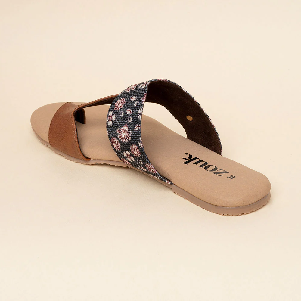 Hooghly Garden Curvy Toe Chappal - Image 9
