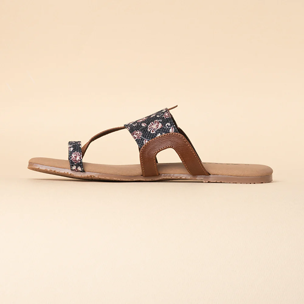 Hooghly Garden One Toe Kolhapuri Chappal - Image 8