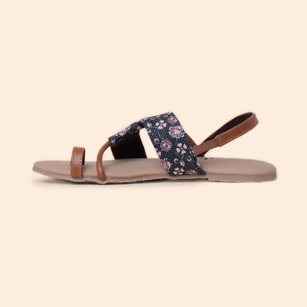 Hooghly Garden Z Toe Chappals - Image 8