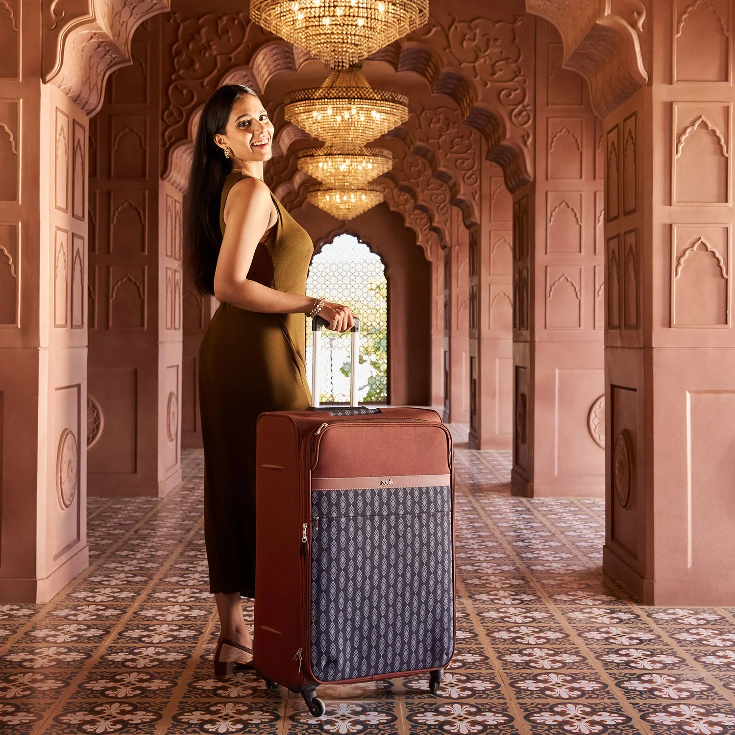 Hyderabad Ikat Avasa Trolley Bag - Image 13