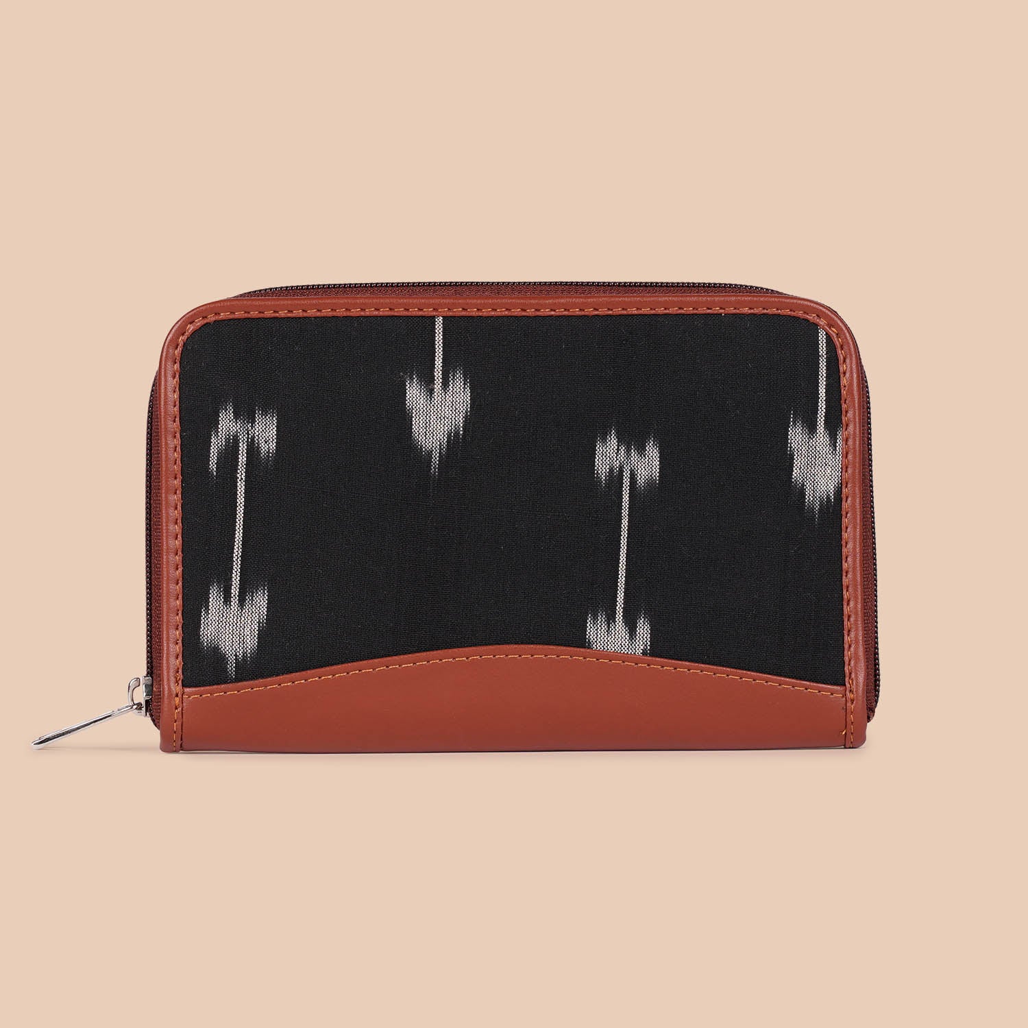 Ikat Arrow Chain Wallet - Image 3