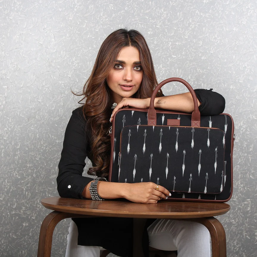 Ikat Arrow Laptop Bag - Image 3