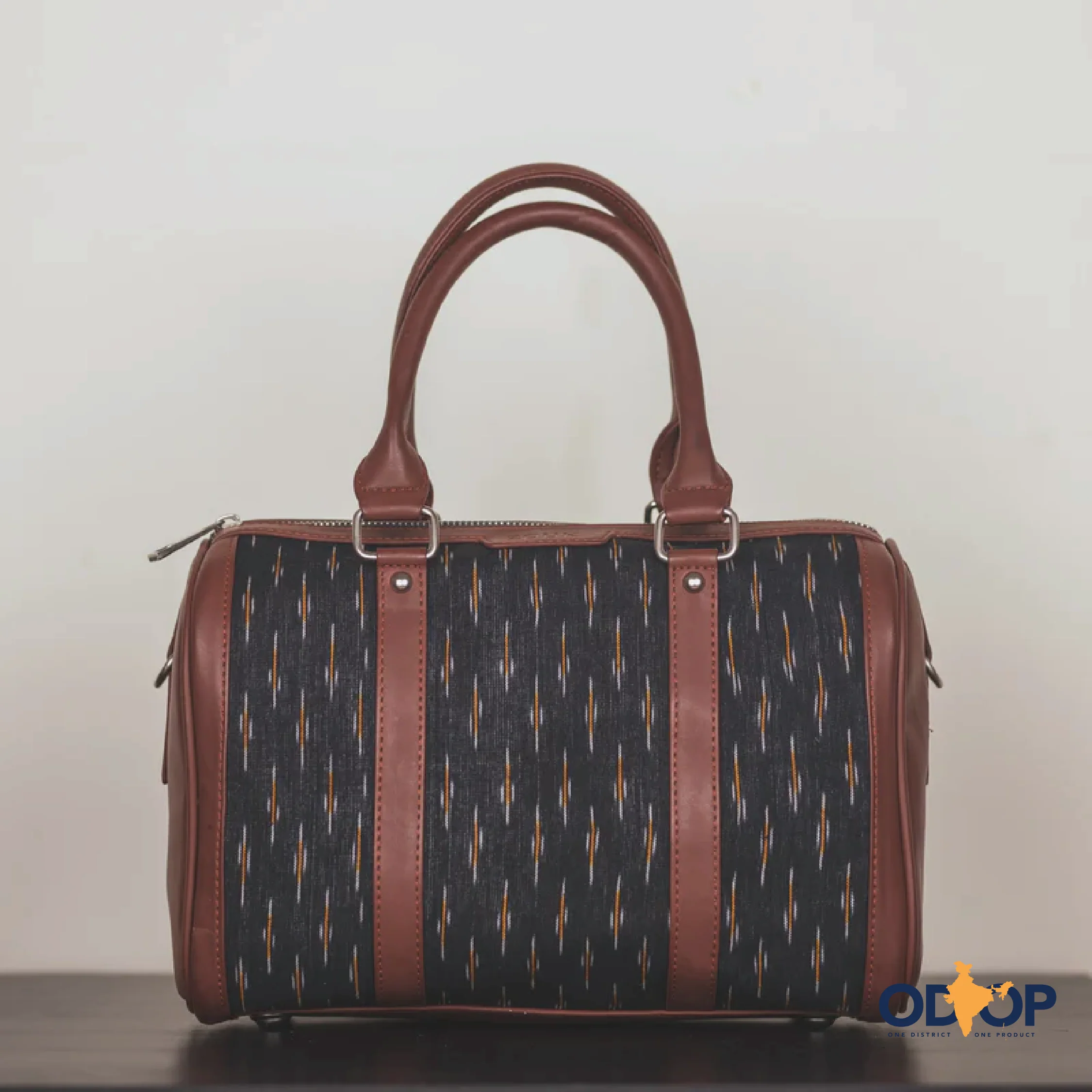 Ikat GreRe Handbag - Image 2