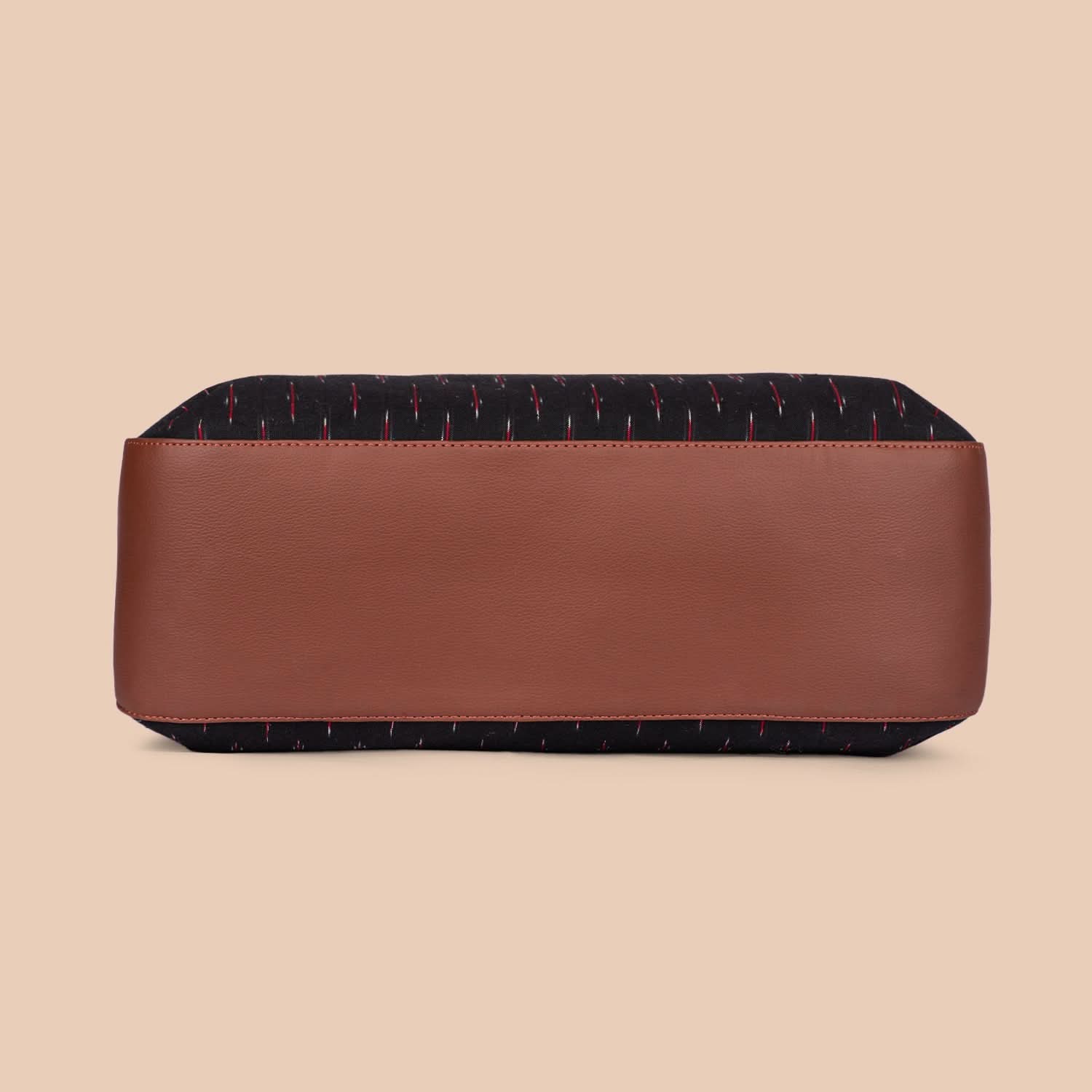 Ikat GreRed Getaway Handbag - Image 9