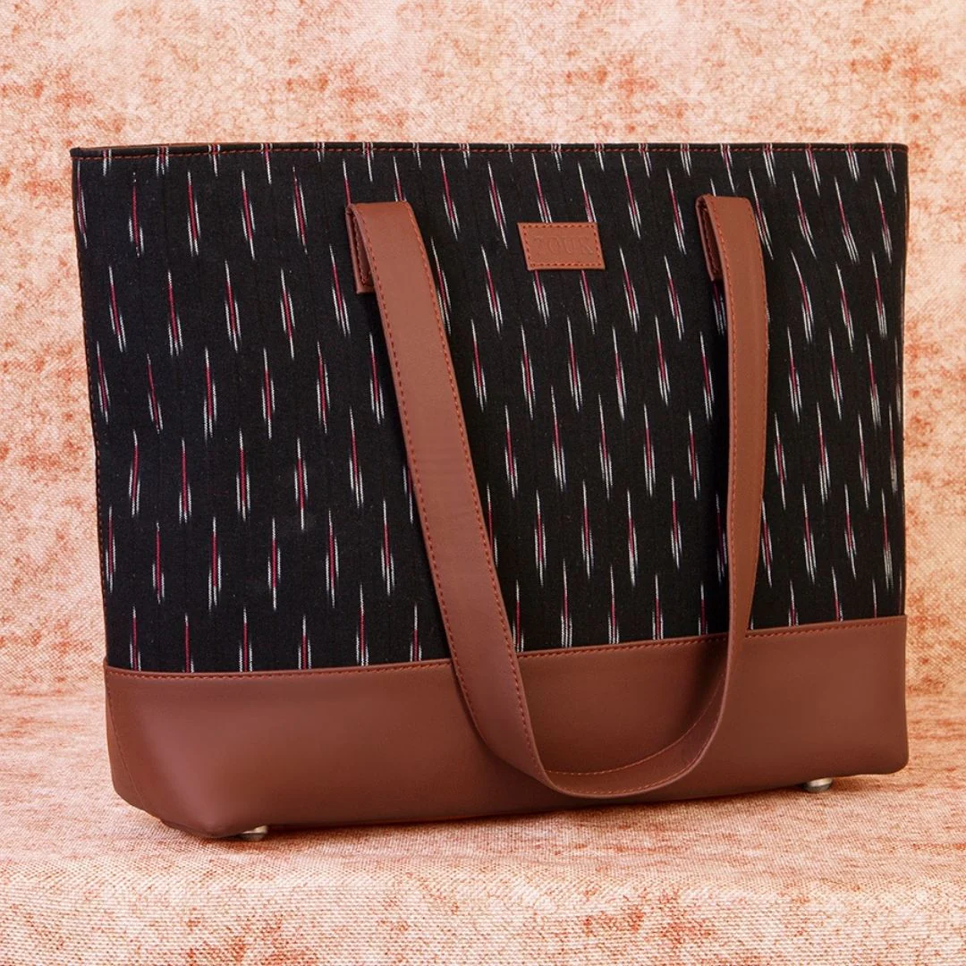 Ikat GreRed Shoulder Tote Bag - Image 4