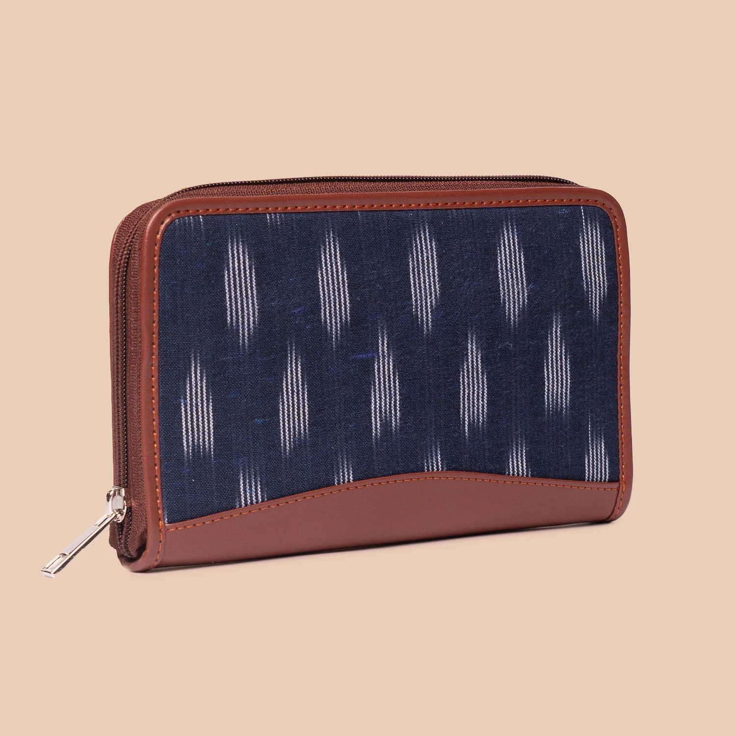 Ikat Jet Blue Chain Wallet - Image 4