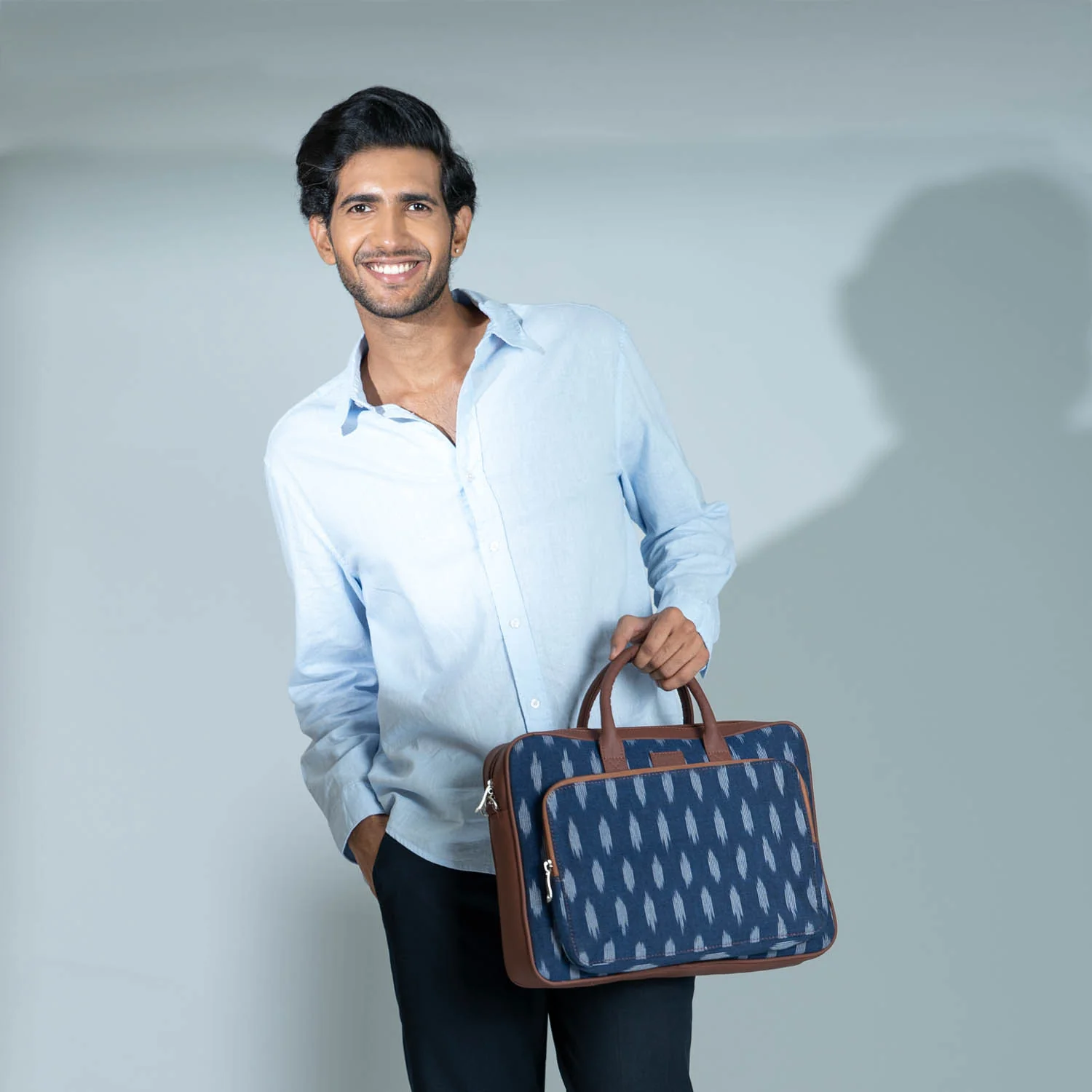 Ikat Jet Blue Laptop Bag - Image 3