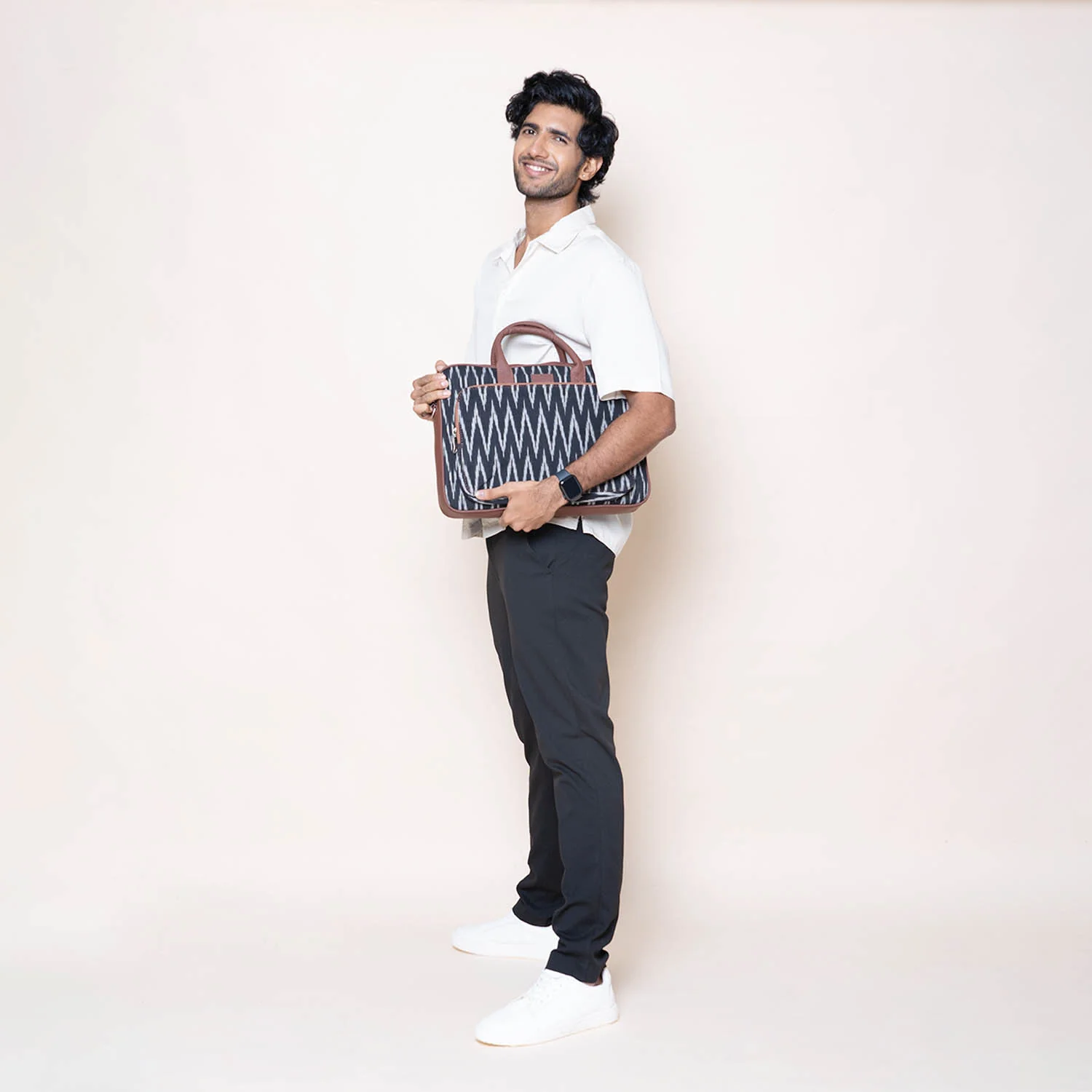 Ikat Print Laptop Bag - Image 11