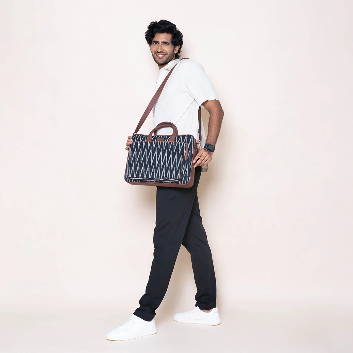 Ikat Print Laptop Bag - Image 3