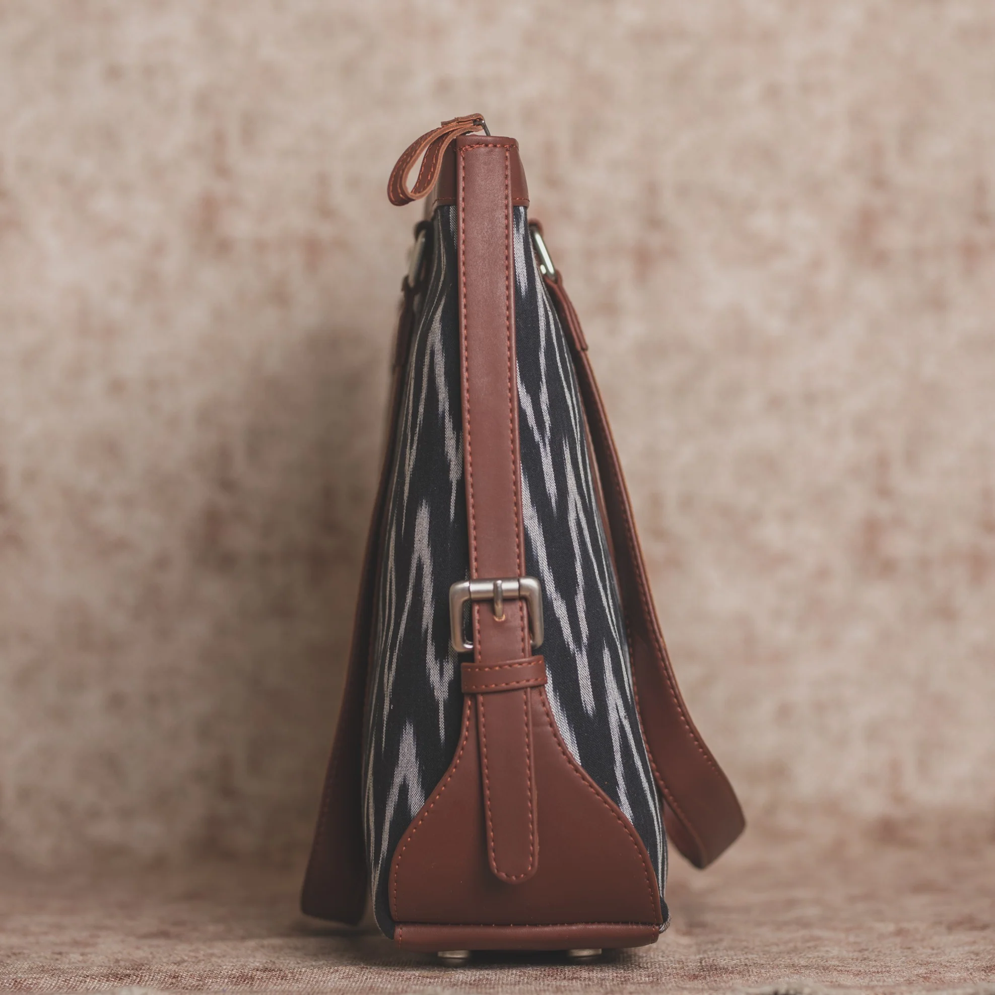 Ikat Wave and Seashell Motif - Office Bag & Chain Wallet Combo - Image 4