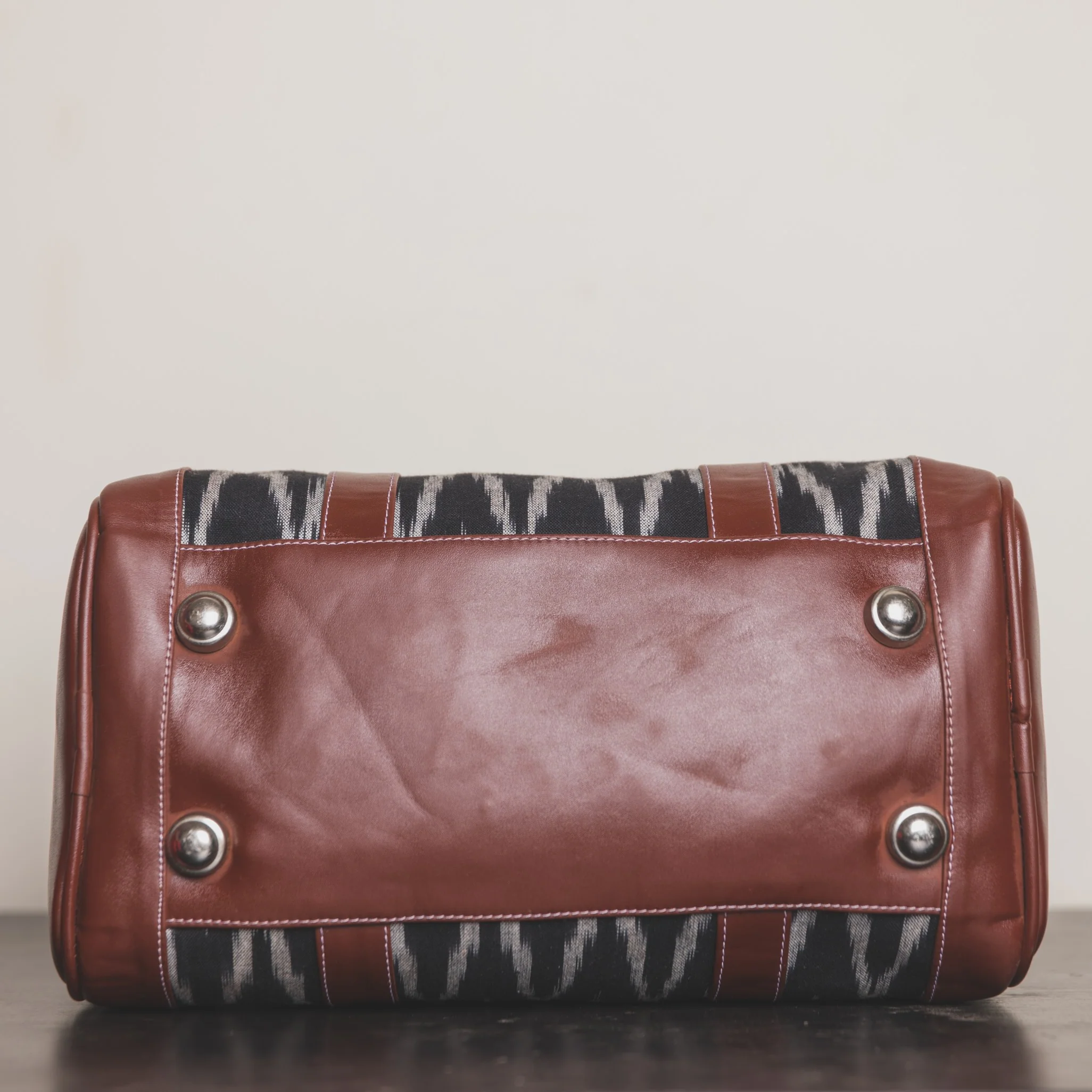 Ikat Wave Handbag - Image 6