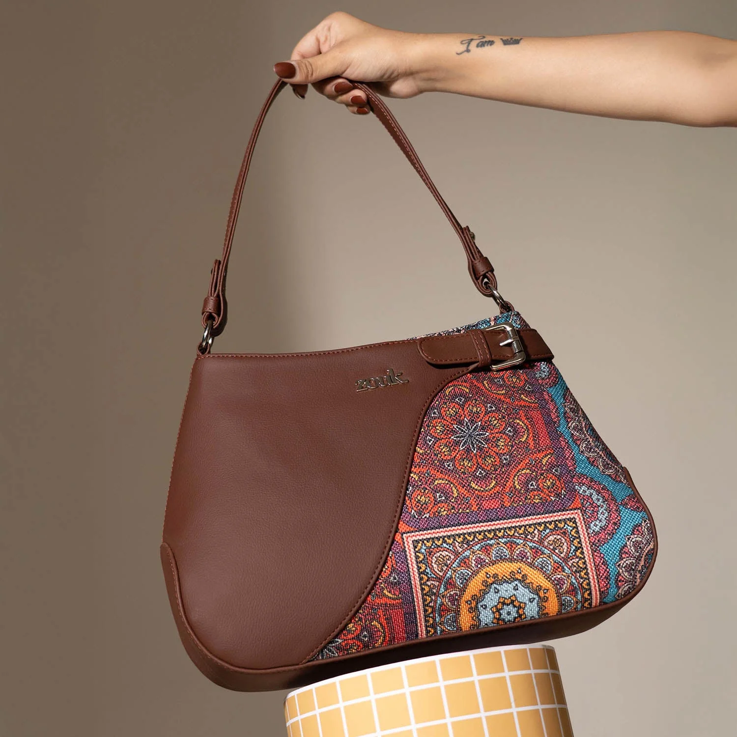 Ira Handbag - Multicolor Mandala Print - Image 9