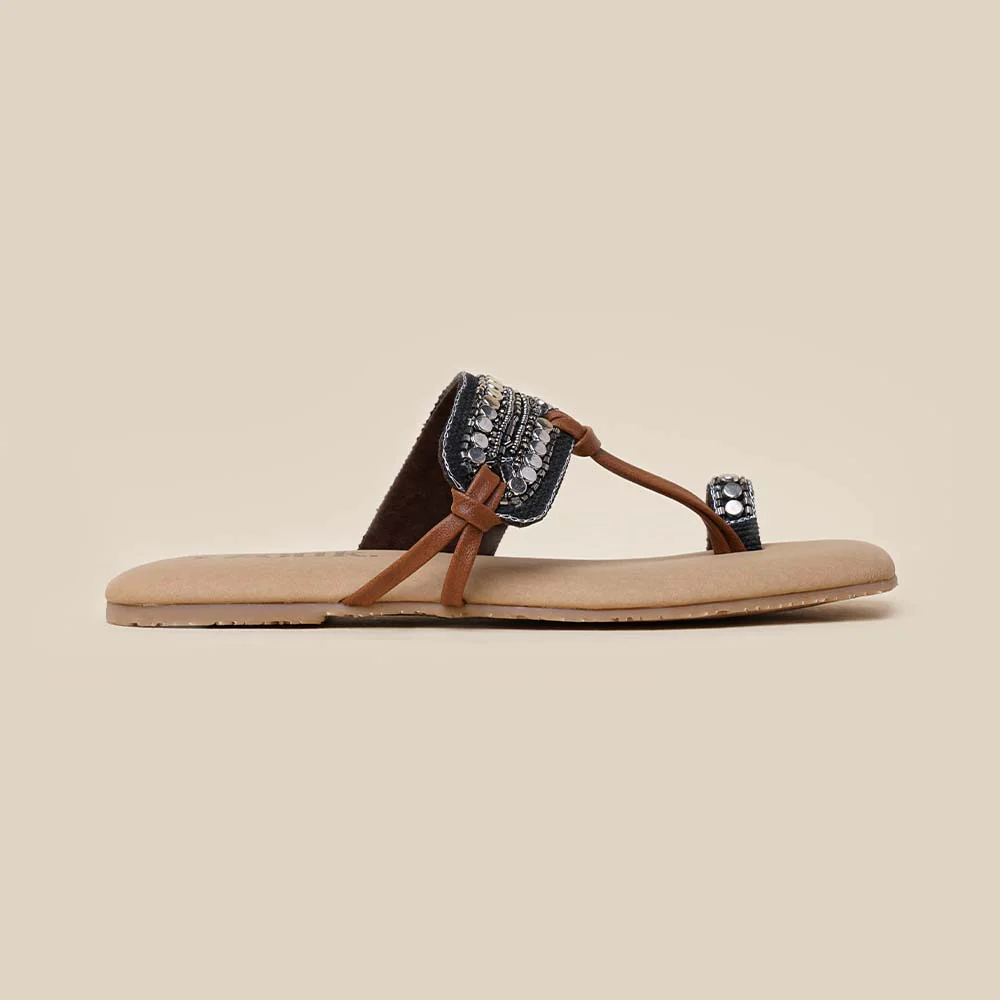 Jaipur Bohemian Oxidised Chappal - Image 8