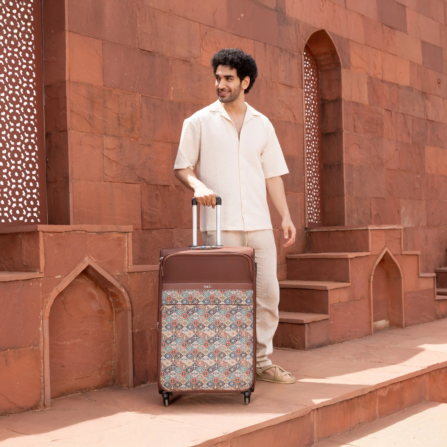 Jammu Kaleen Avasa Trolley Bag (Large) - Image 11