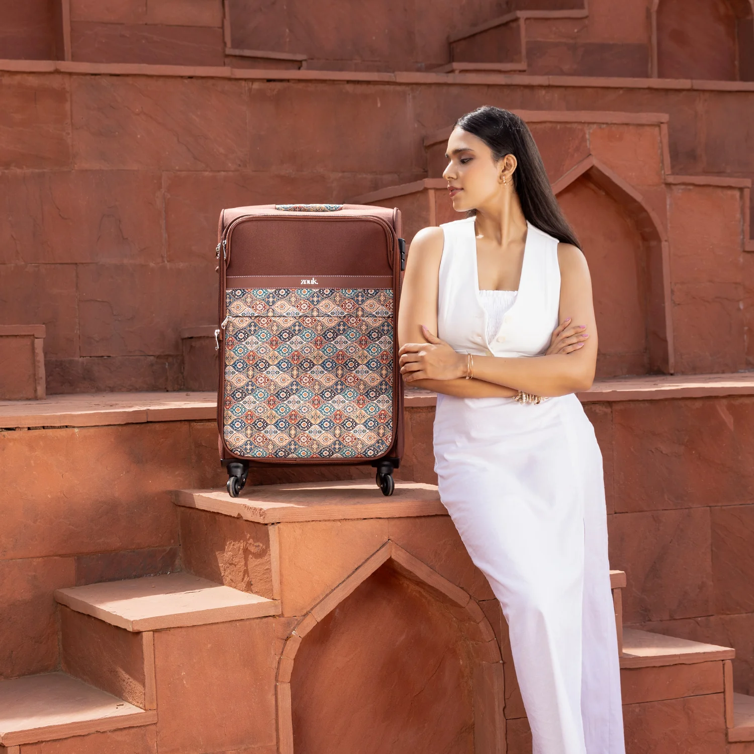 Jammu Kaleen Avasa Trolley Bag (Medium) - Image 2
