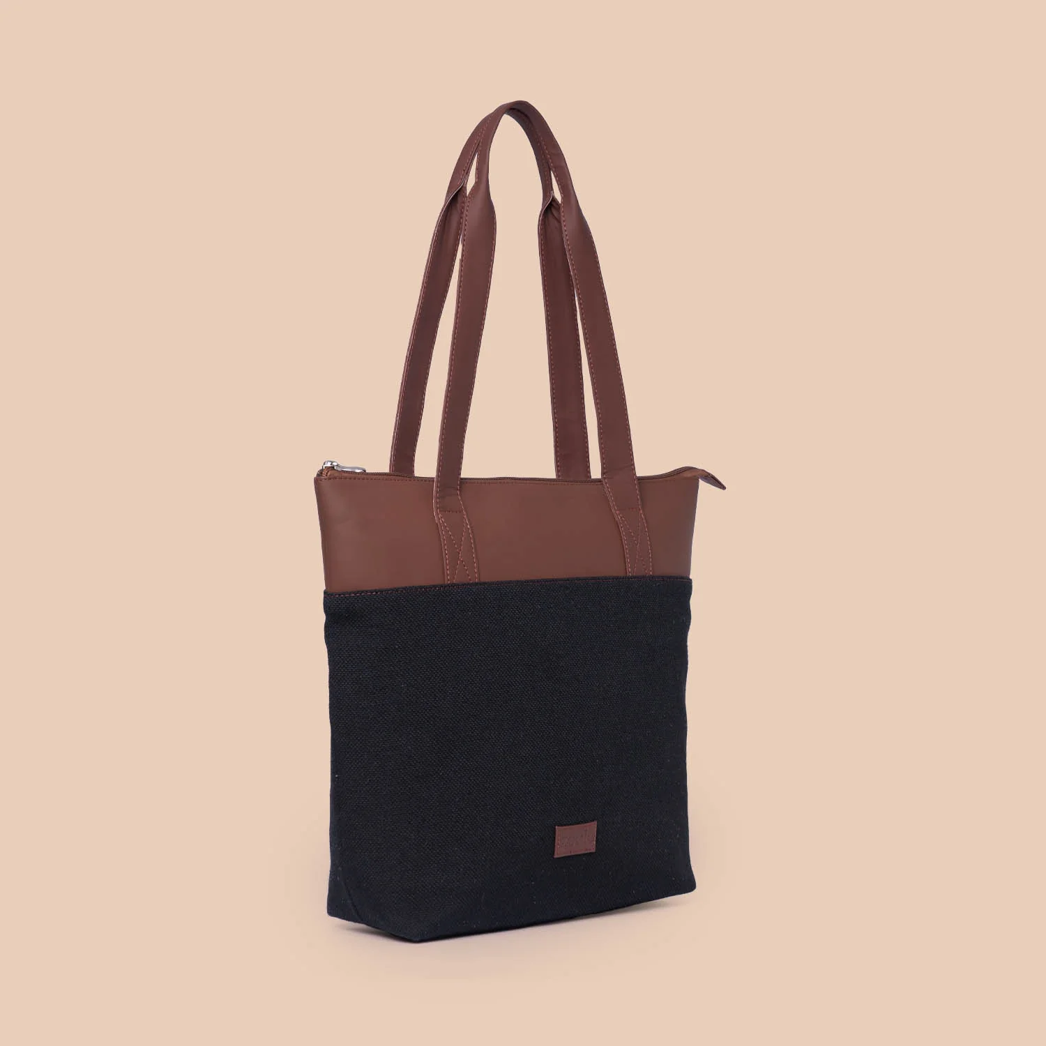 Jet Black Everyday Tote Bag & Chain Wallet Combo - Image 3