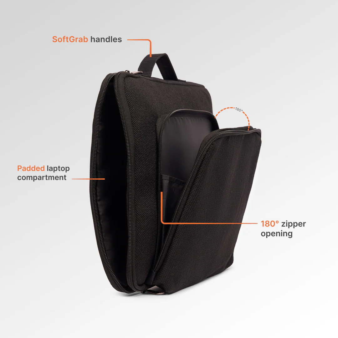 Jet Black Signature Laptop Sleeve - 14inch (Black) - Image 5