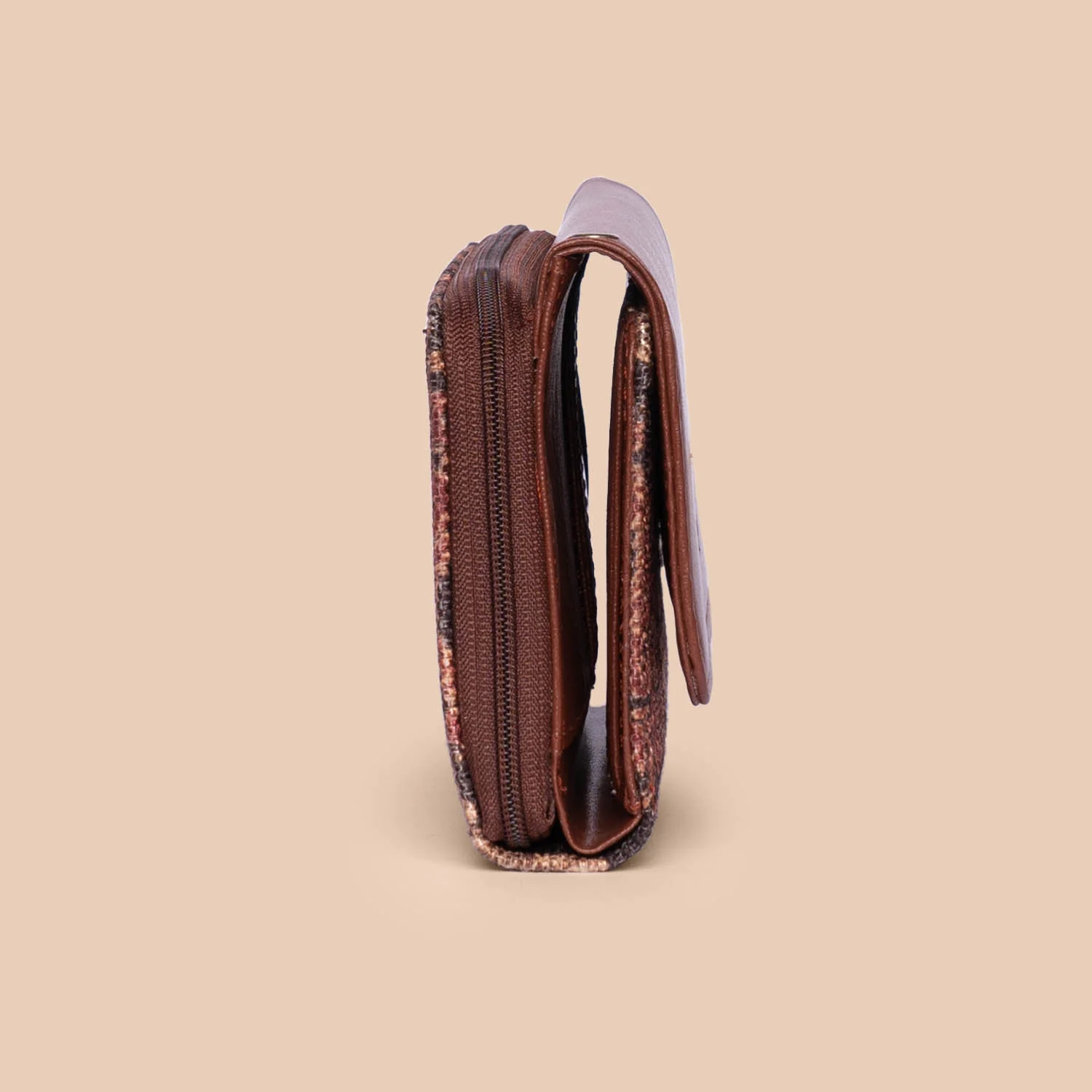 Jodhpur Damask Wristlet Wallet - Image 7