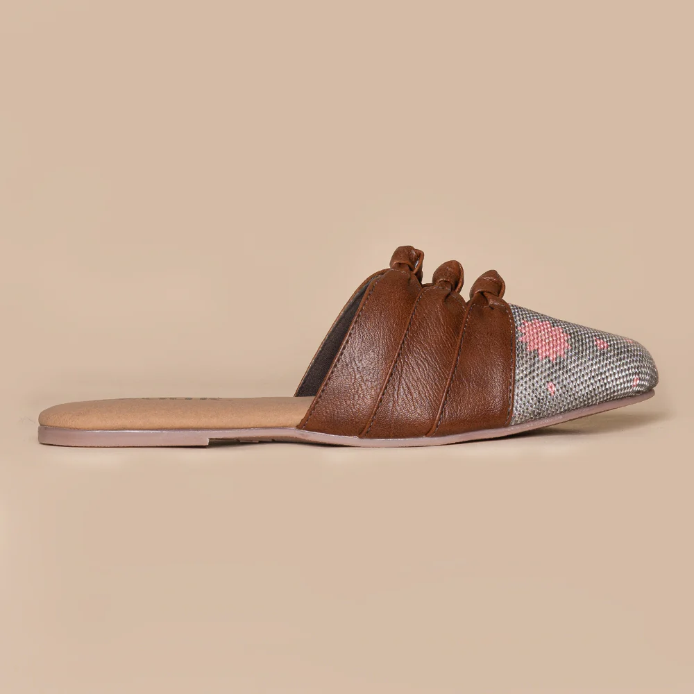 Kadapa Garden Knotted Mule - Image 7