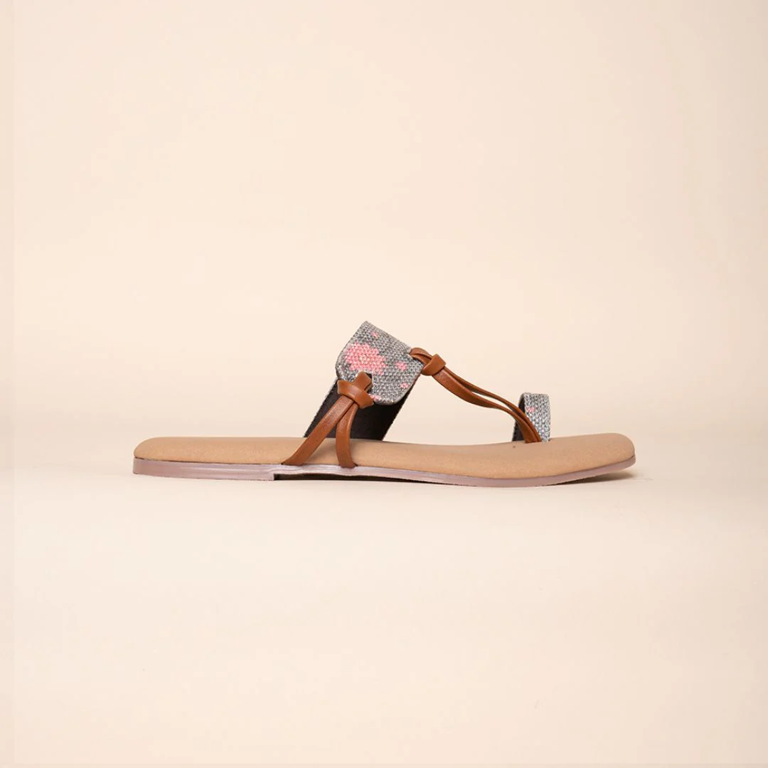 Kadapa Garden Women's Chappals - Image 8