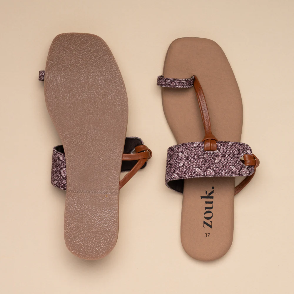 Kashmir Jhallar Women's Chappals - Image 2