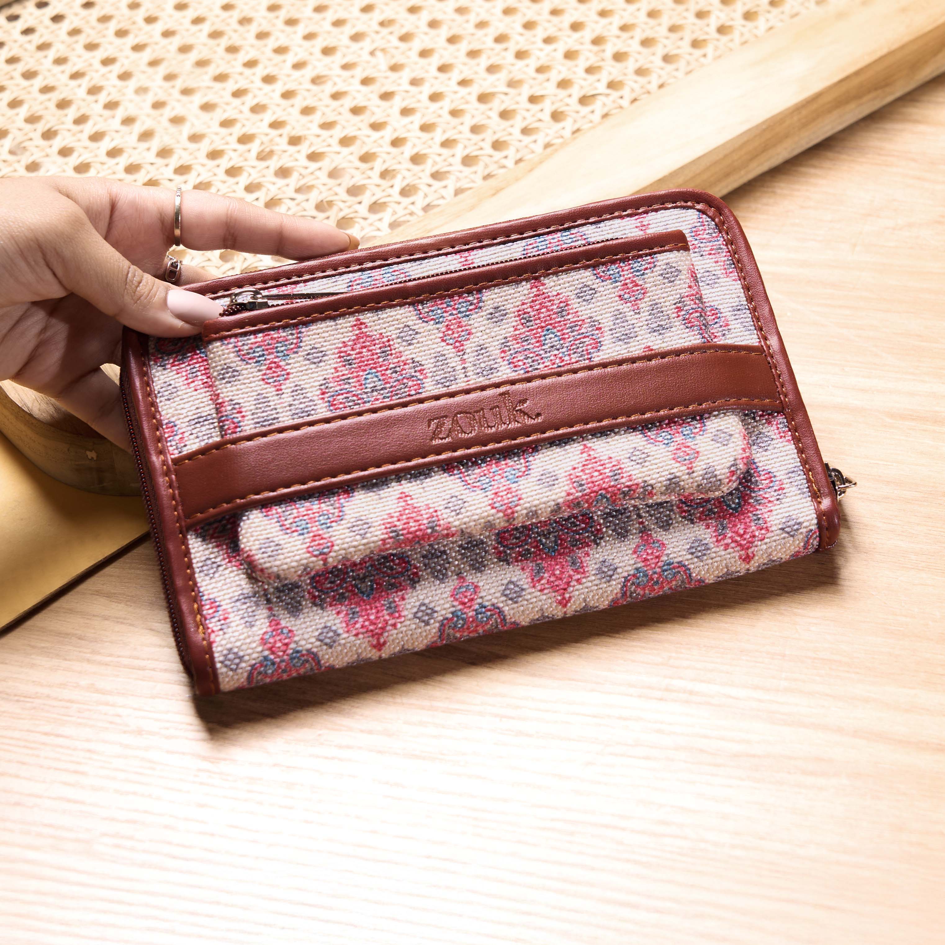 Kashmiri Tulips Classic Zipper Wallet - Image 2
