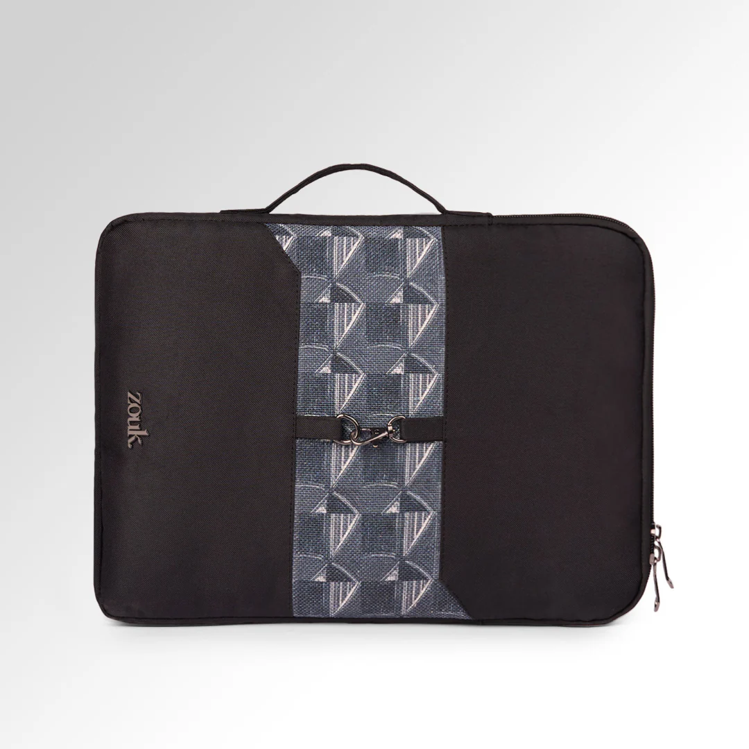 Kochi Carbon Signature Laptop Sleeve - 14inch (Black) - Image 3
