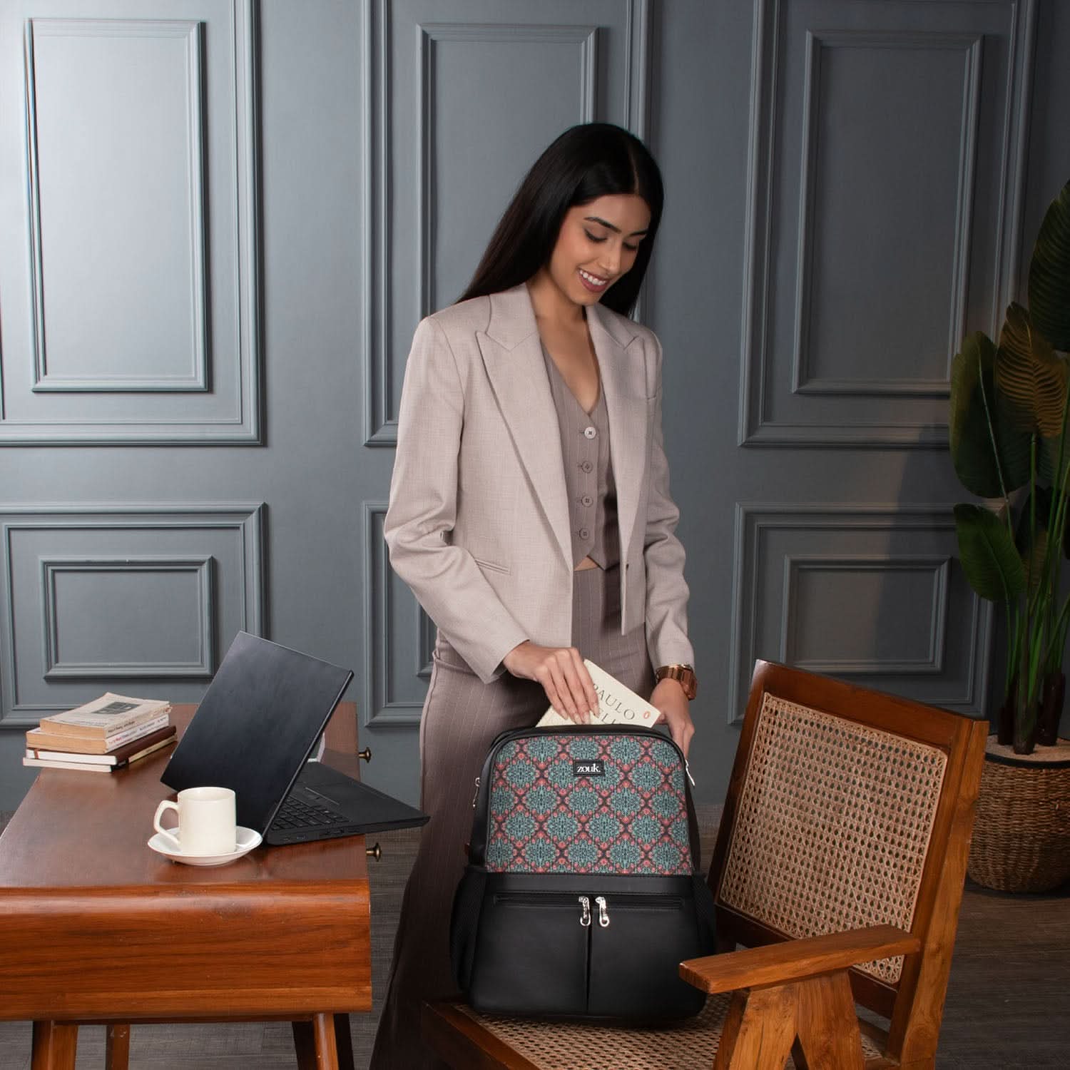 Kolkata Nouveau Office Backpack - Image 3