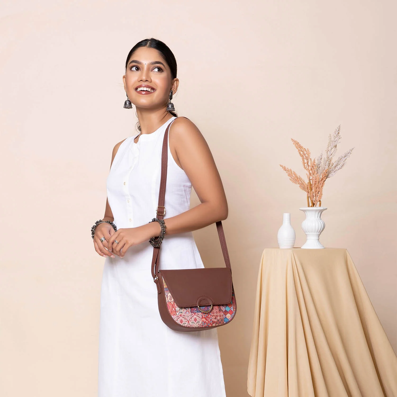 Kutch Gamthi Classic Sling Bag - Image 5