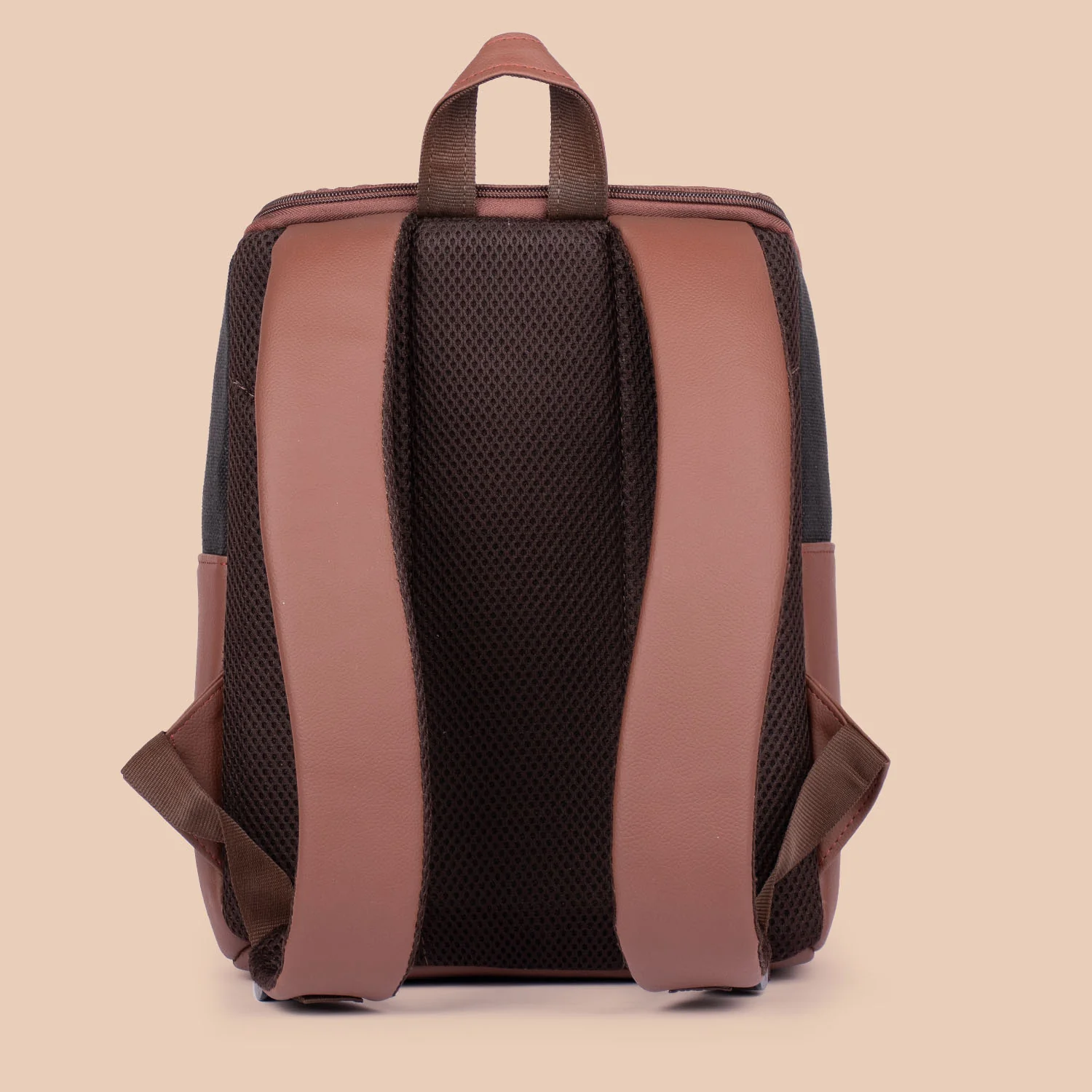Kutch Gamthi Saira Trolley x Kutch Gamthi Amalia Daypack - Image 7