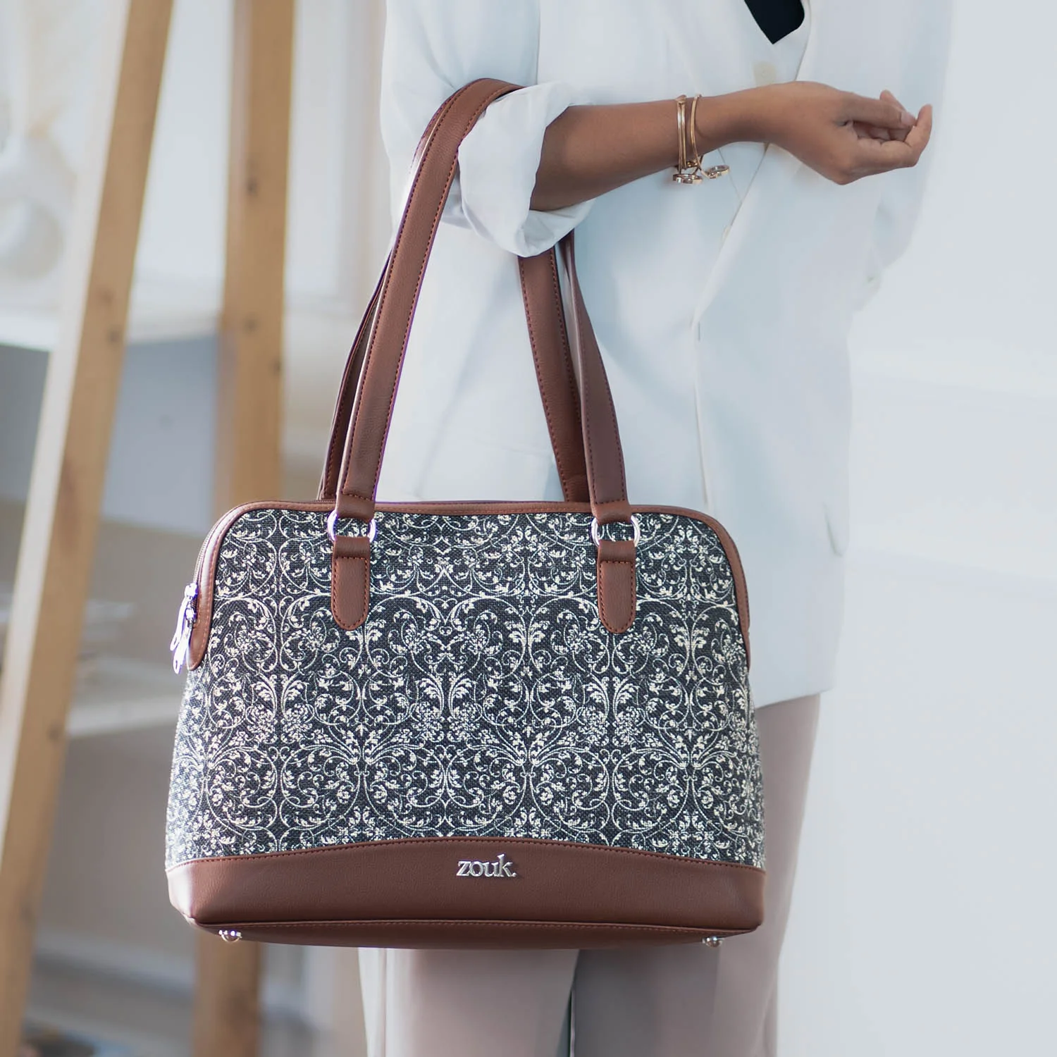 Lattice Lace Carry All Work Bag - Image 2