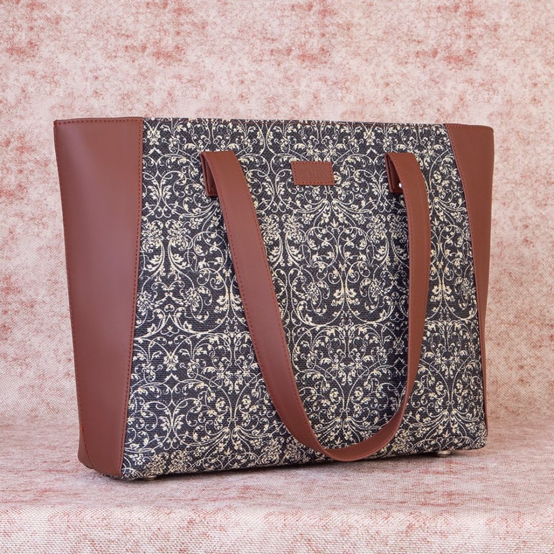 Lattice Lace Side Tote Bag - Image 3