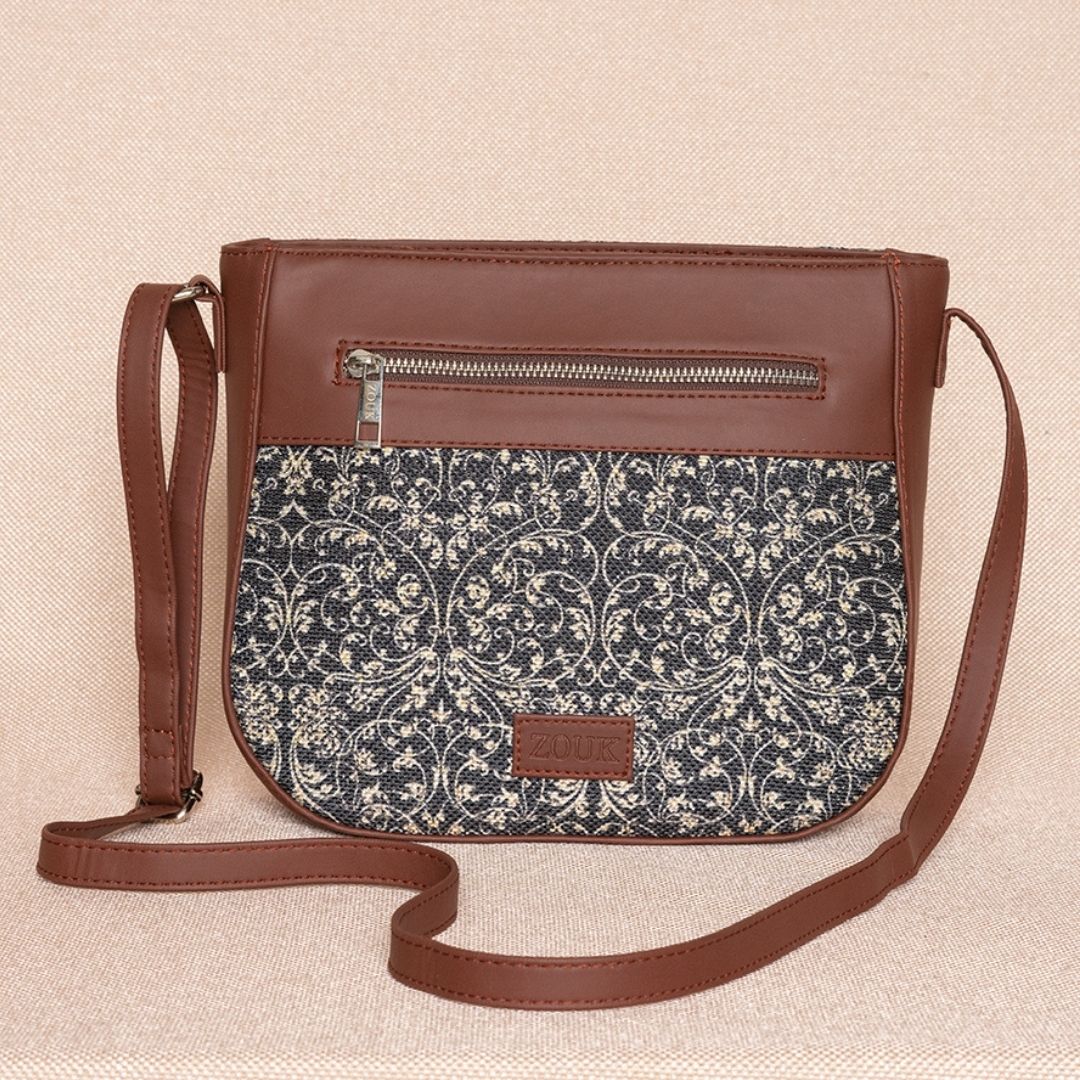 Lattice Lace U-Shaped Sling Bag - Image 3