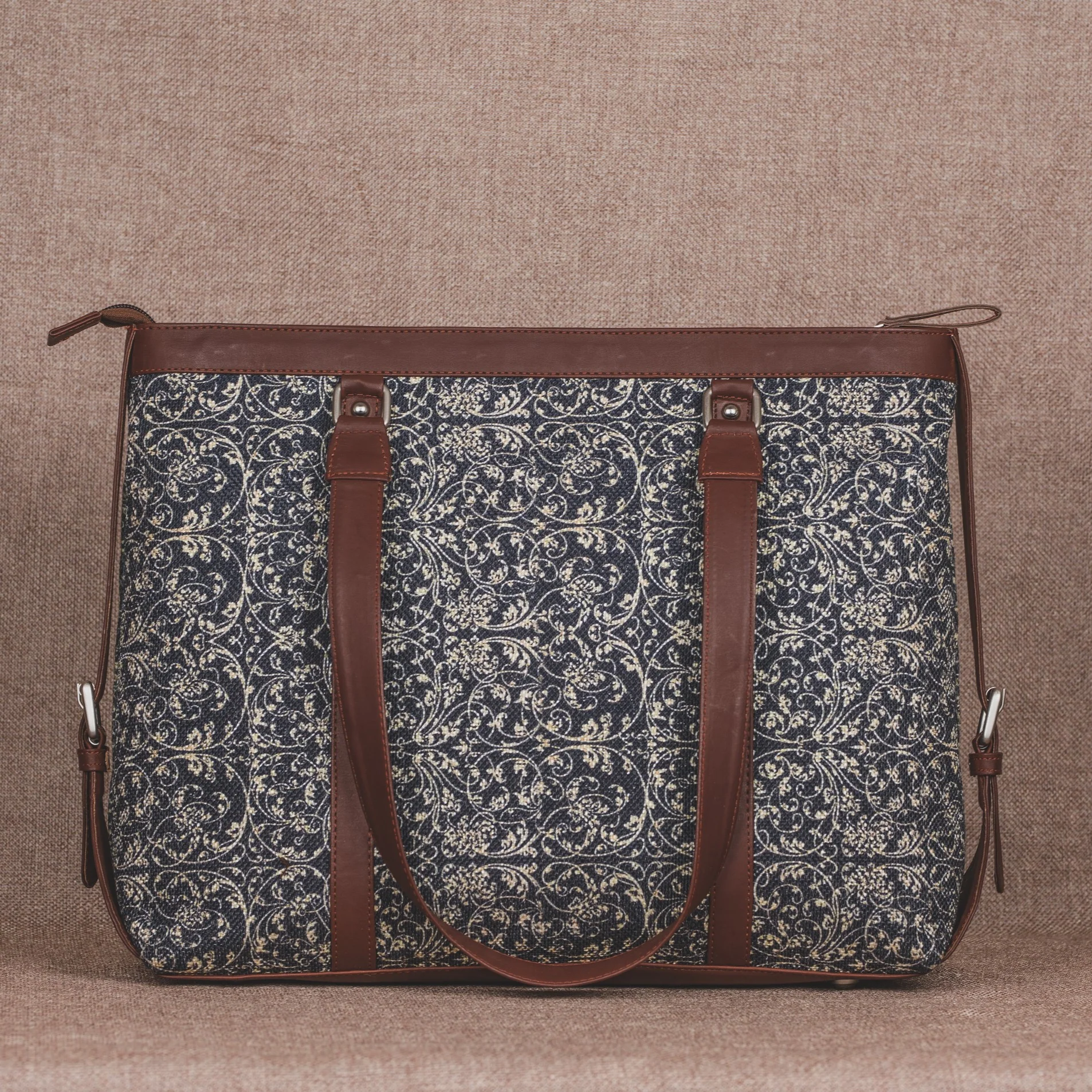 Lattice Lace - Women's Office Bag & Chain Wallet Combo - Image 3