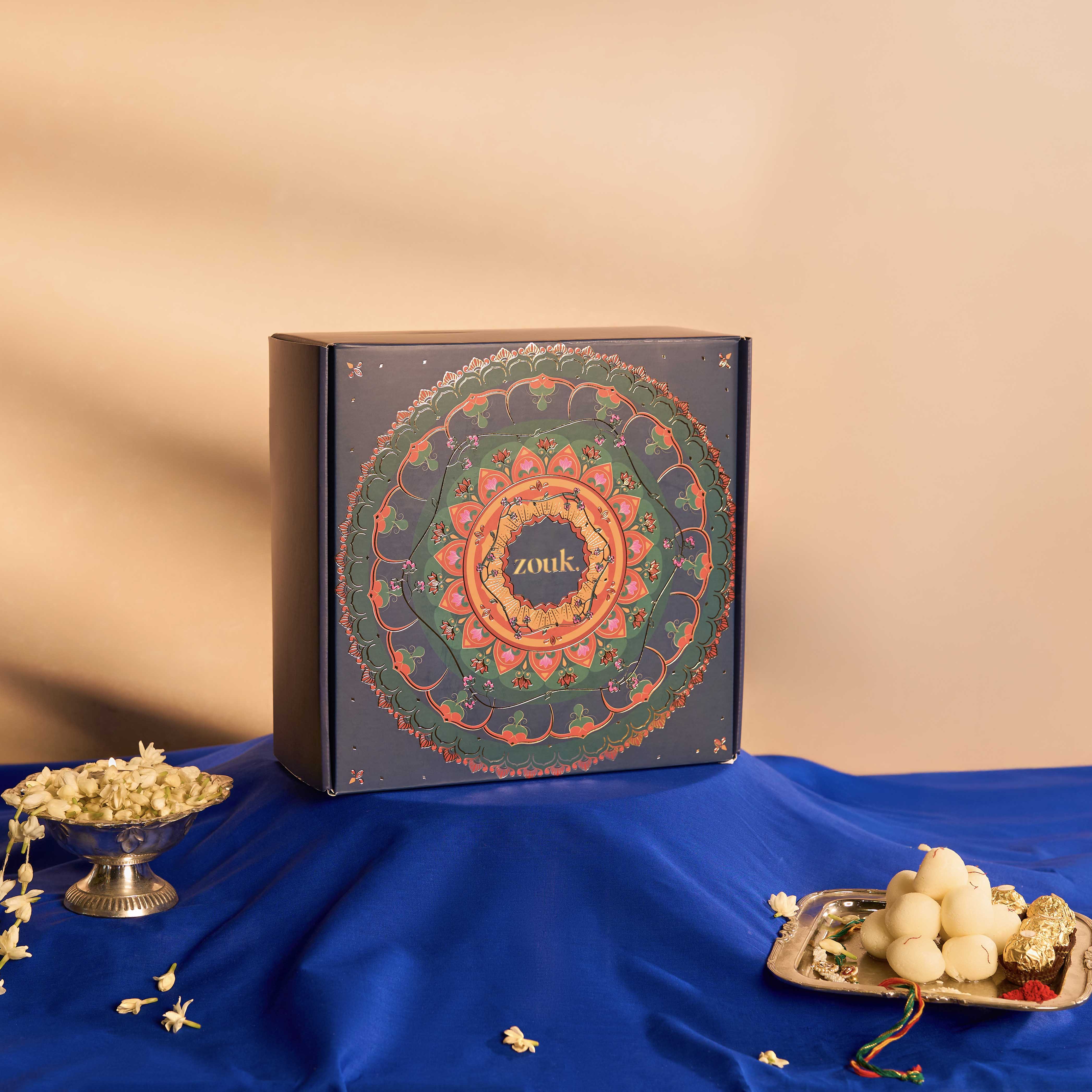 Mandala Iconic Multicolor Gift Box - Image 5