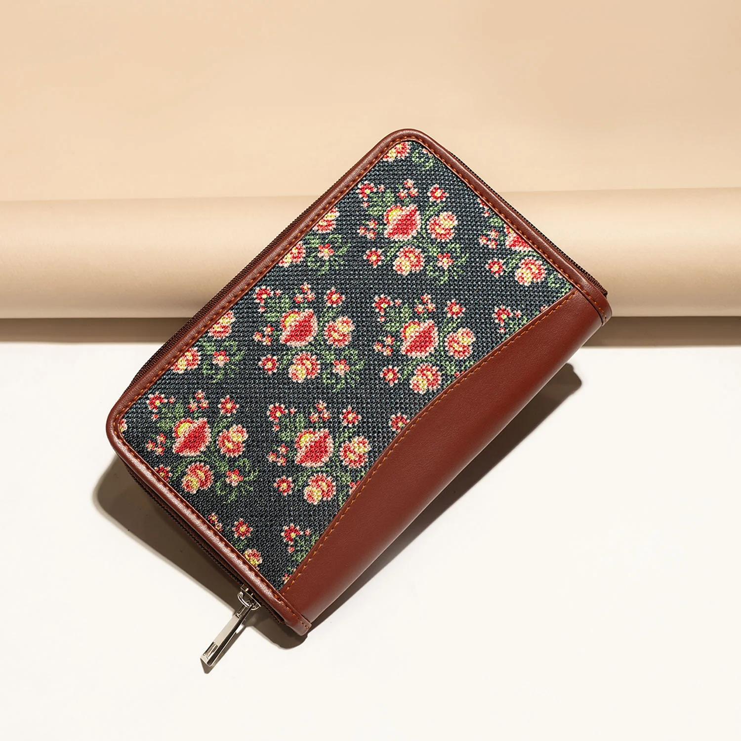 Mughal Art Multicolor and Mughal Garden - Office Bag & Chain Wallet Combo - Image 6